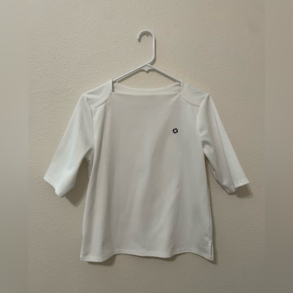 Chase apparel off white shirt
